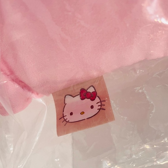 Cute Hello Kitty Throw Pillow Double-sided Pink Cushion Pillow 15” x 15” NEW - Picture 3 of 4